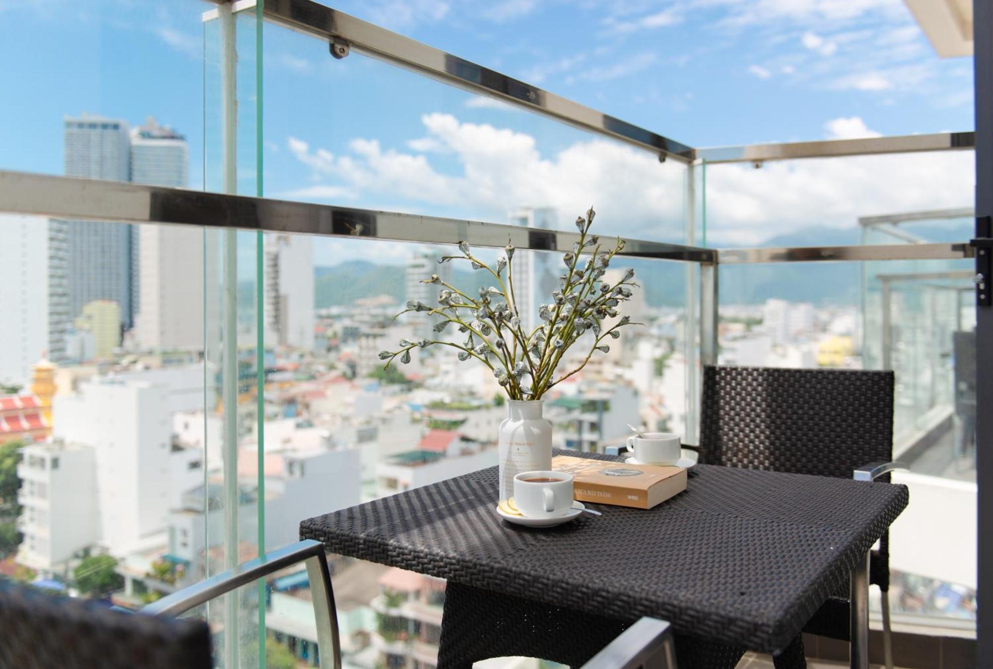 Goldcoast Hotel Nha Trang Buitenkant foto