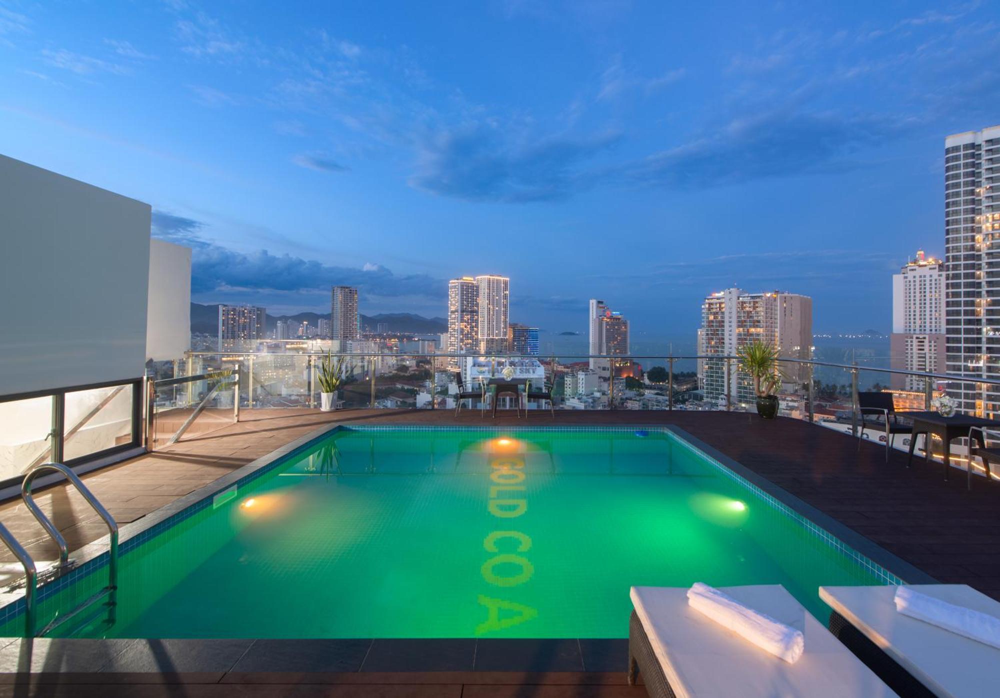 Goldcoast Hotel Nha Trang Buitenkant foto