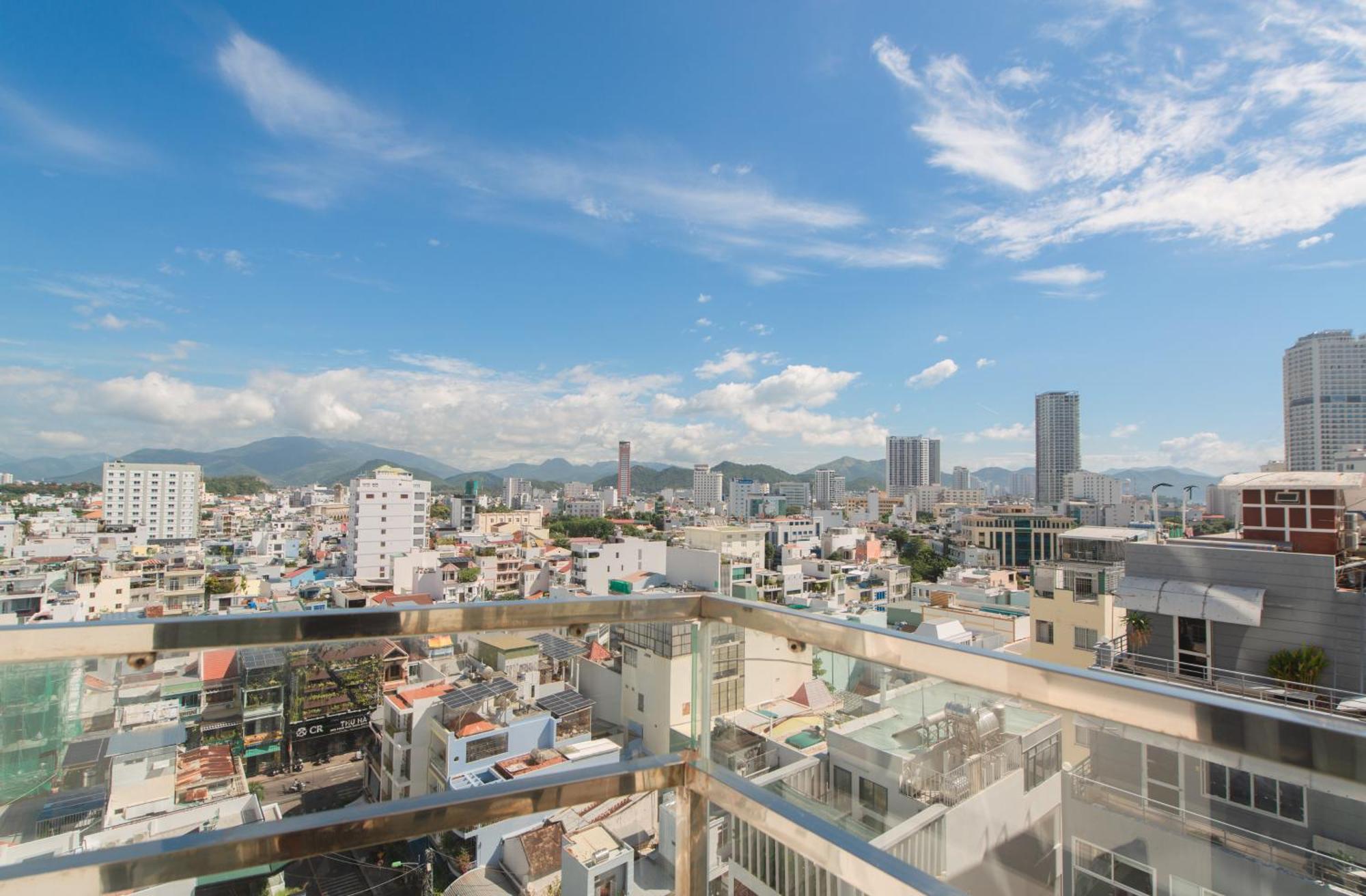 Goldcoast Hotel Nha Trang Buitenkant foto