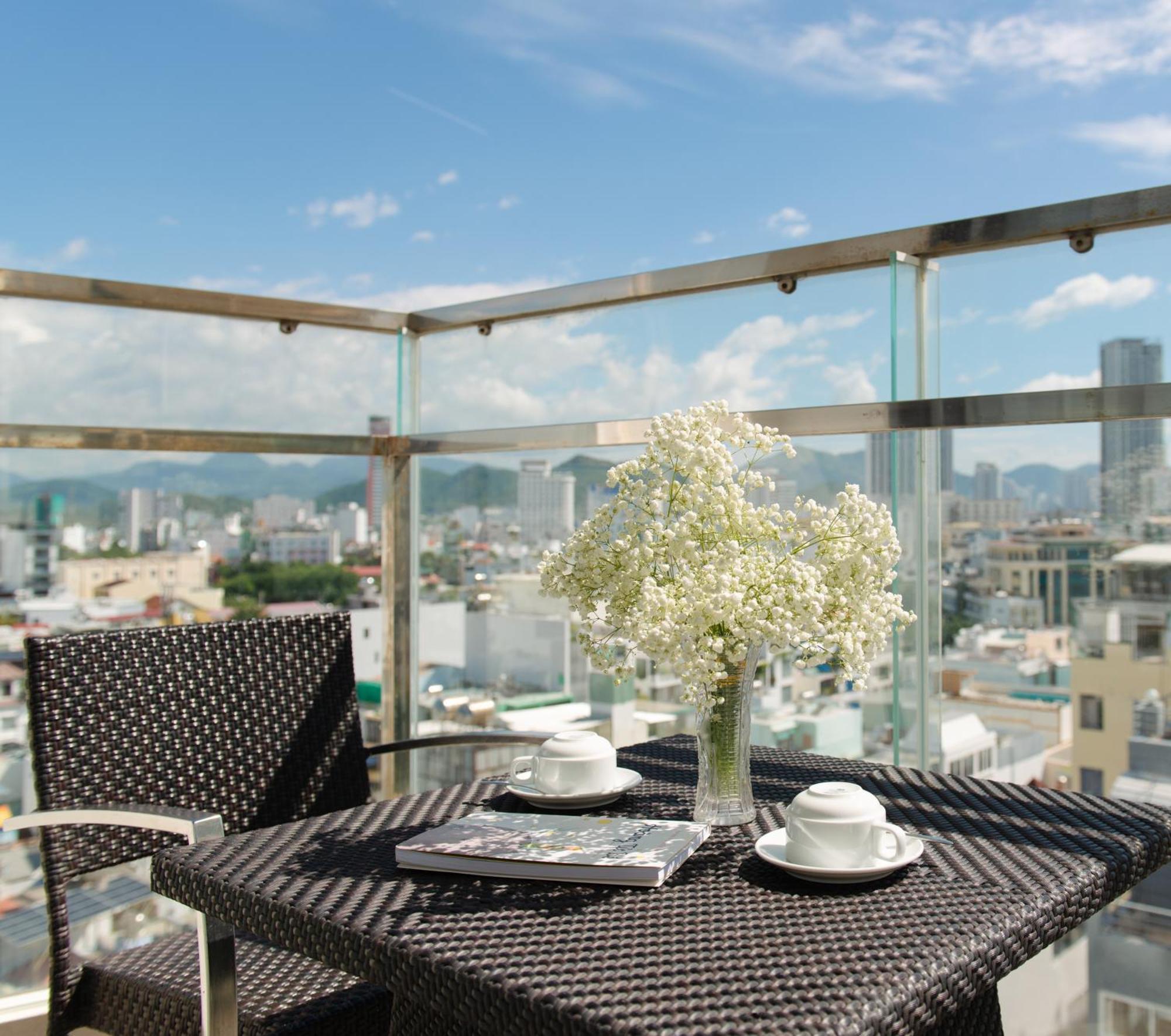 Goldcoast Hotel Nha Trang Buitenkant foto