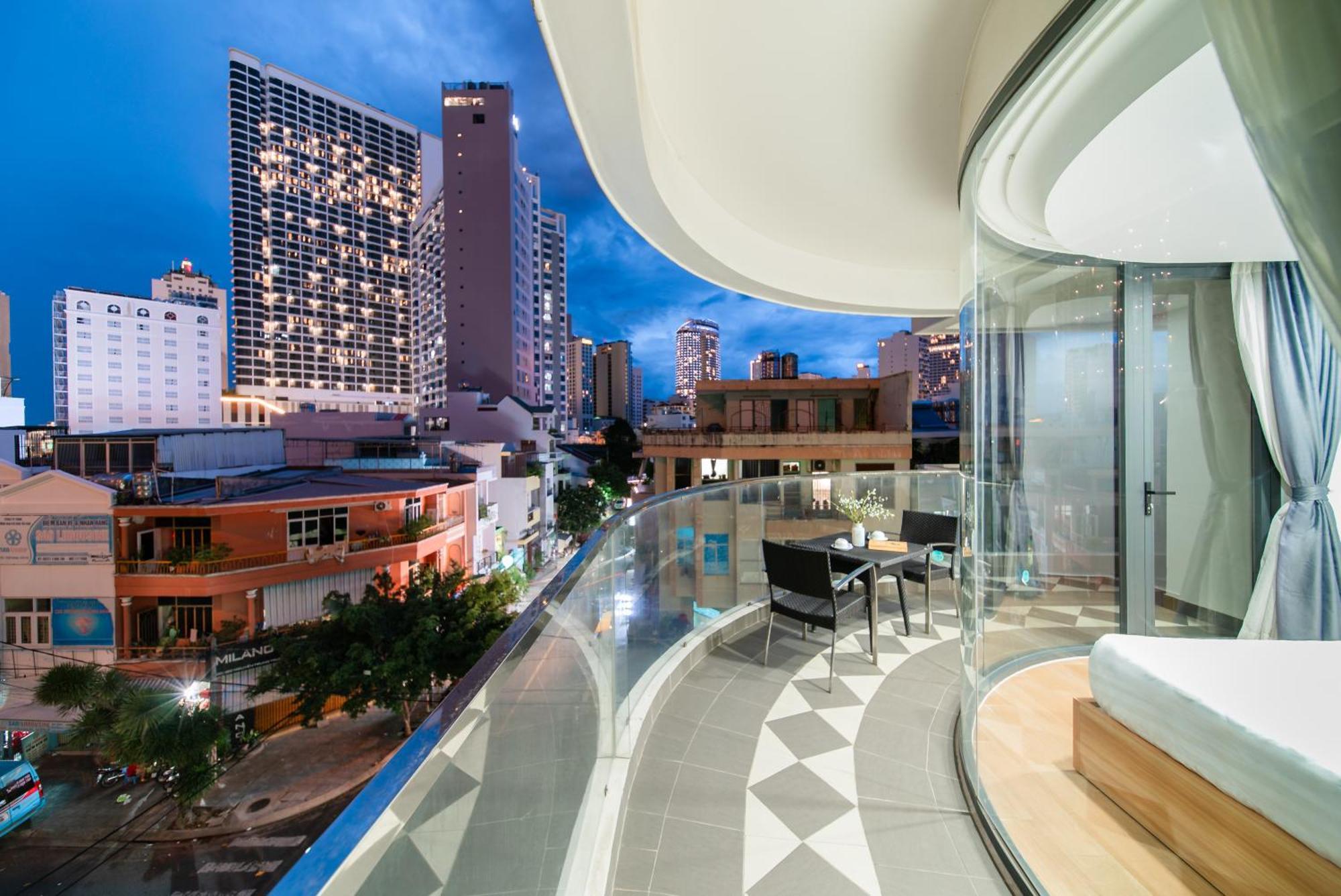 Goldcoast Hotel Nha Trang Buitenkant foto